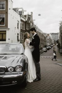 Portfolio Bruiloft D&M - Stel bij Auto