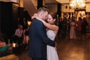 feest bruidspaar openingsdans