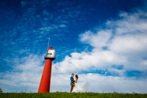 bruidspaar vuurtoren vuurtoren trouwfoto